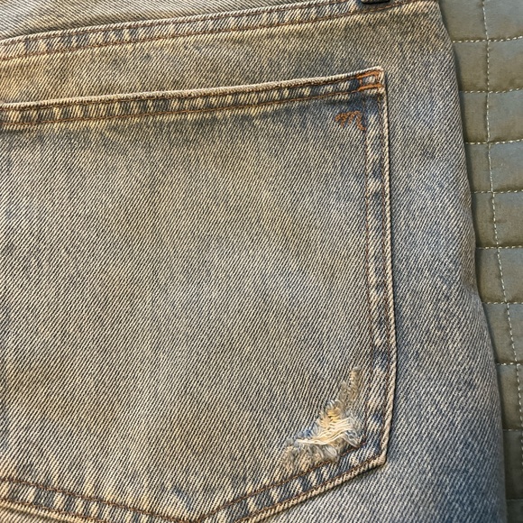 Madewell Relaxed Denim Shorts- Mid rise - Picture 3 of 5